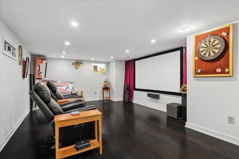 3242 North New England Avenue Chicago IL 60634