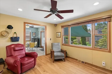 3242 North New England Avenue Chicago IL 60634
