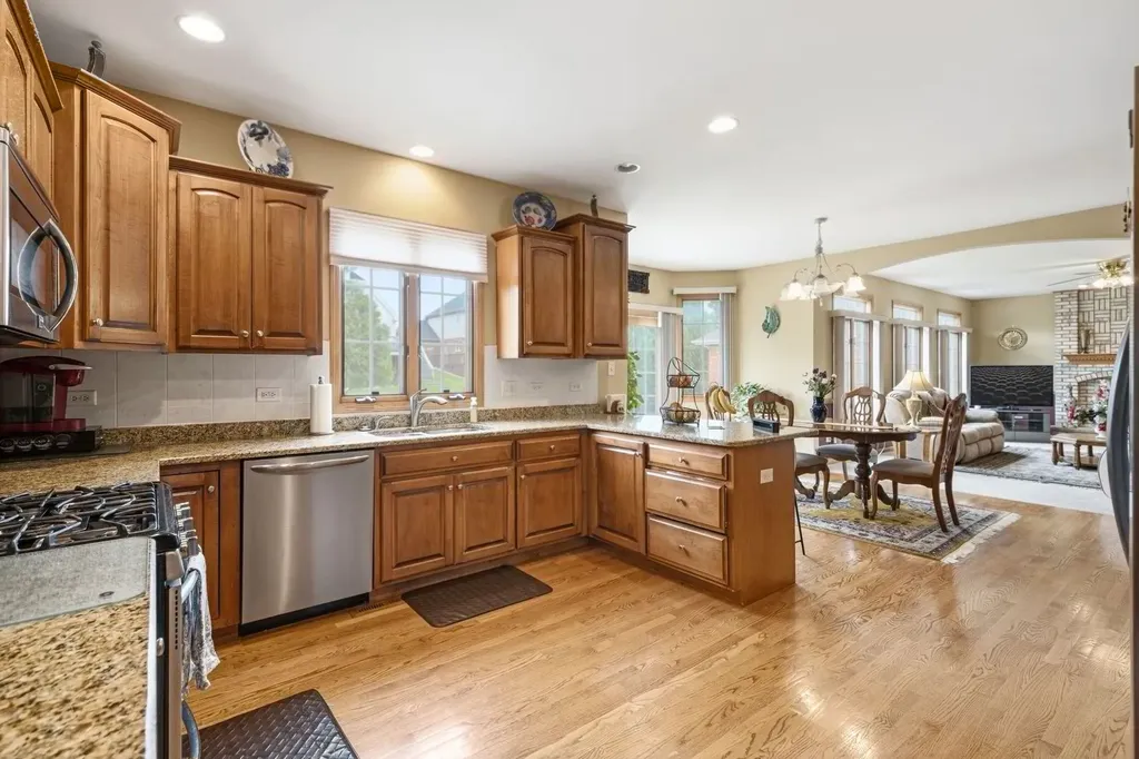 10417 Venice Lane Orland Park IL 60467