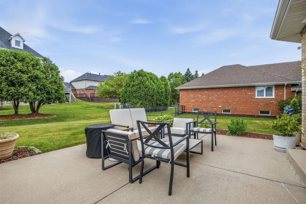 10417 Venice Lane Orland Park IL 60467