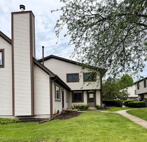 1719 Cedarbrook Court Sycamore IL 60178