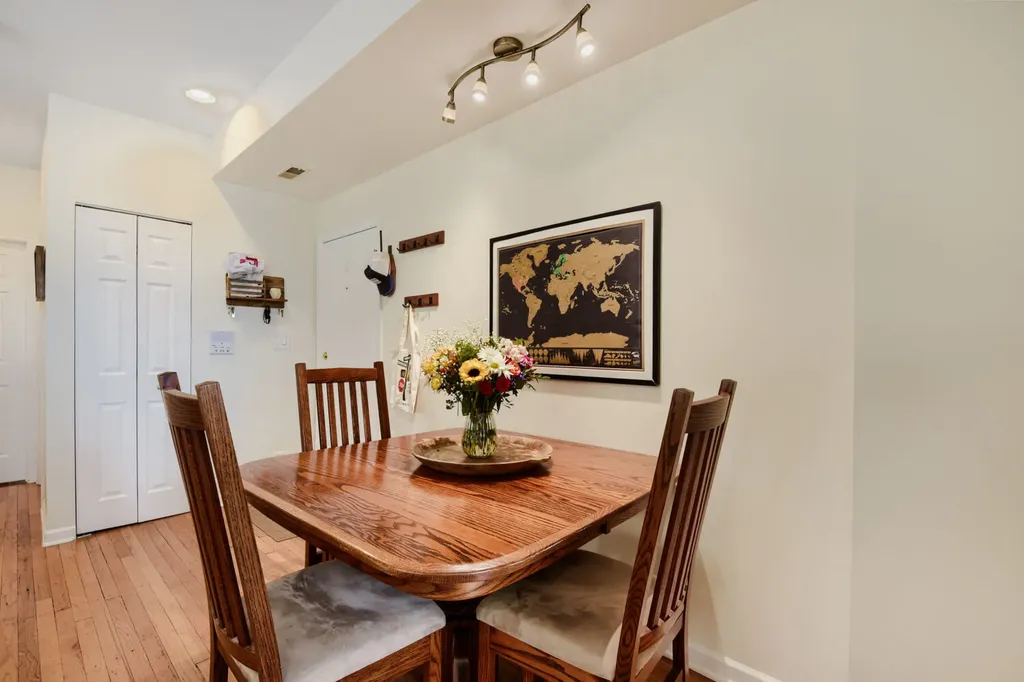 4344 North Spaulding Avenue Chicago IL 60618
