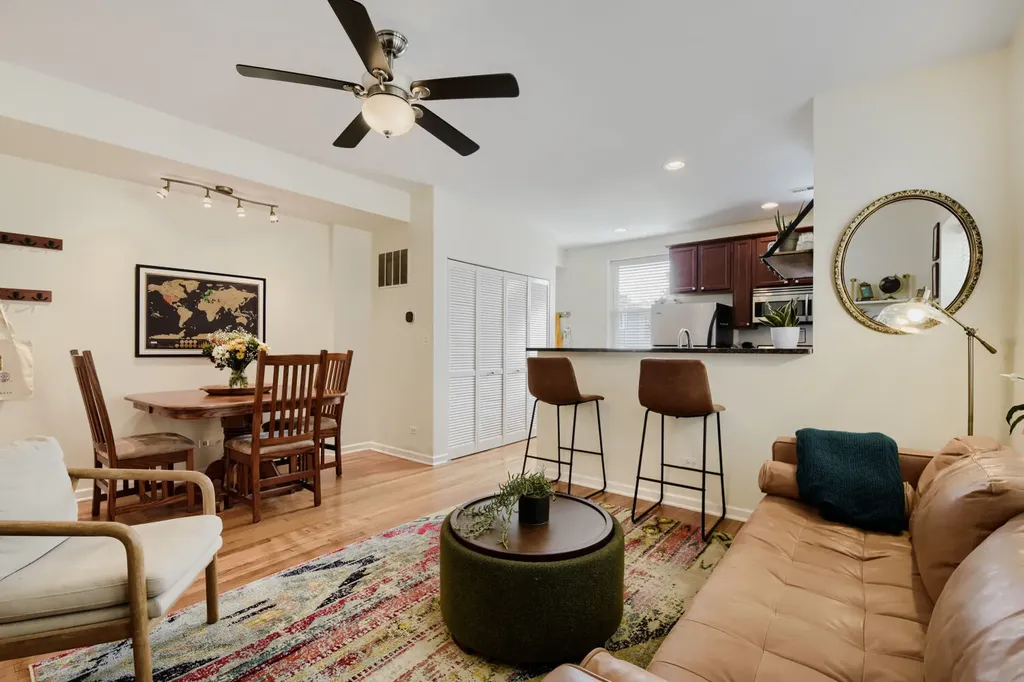 4344 North Spaulding Avenue Chicago IL 60618
