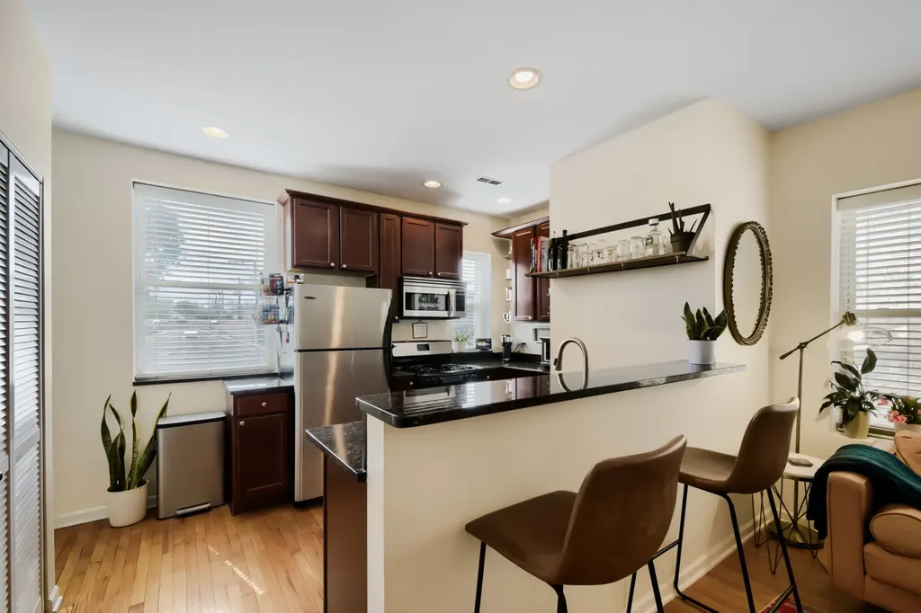 4344 North Spaulding Avenue Chicago IL 60618