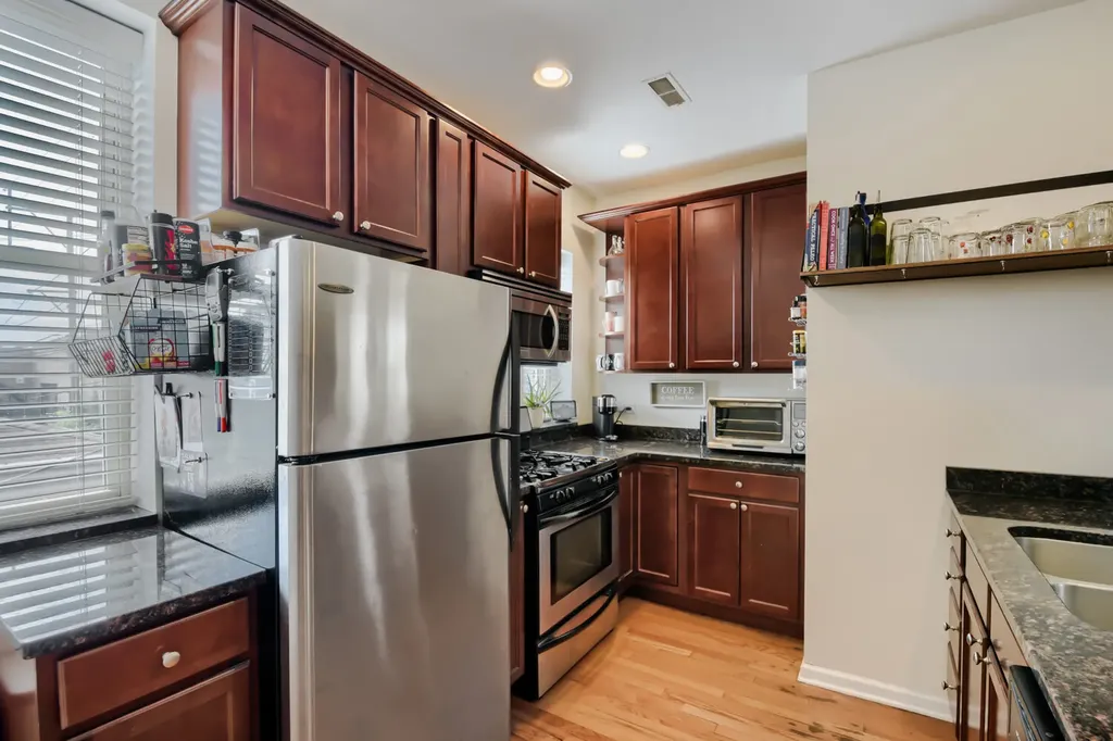4344 North Spaulding Avenue Chicago IL 60618