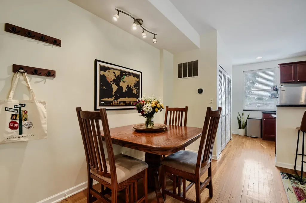 4344 North Spaulding Avenue Chicago IL 60618