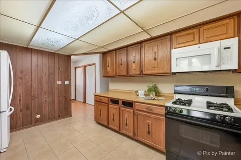 1216 South Grove Avenue Barrington IL 60010
