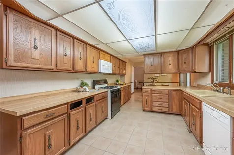 1216 South Grove Avenue Barrington IL 60010