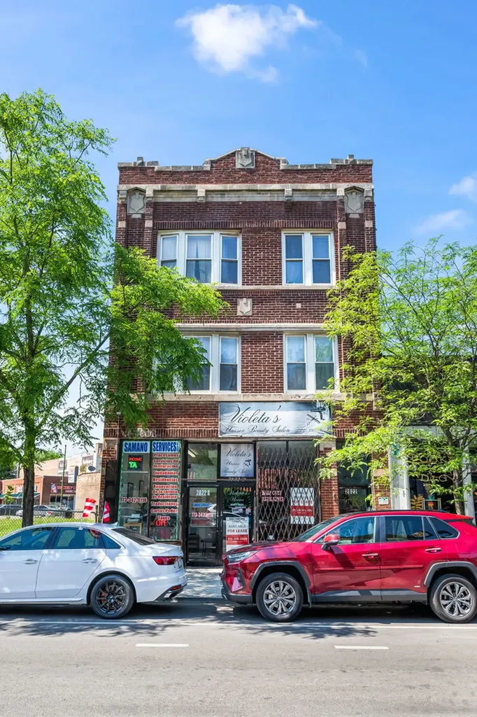 2822 North Milwaukee Avenue Chicago IL 60618