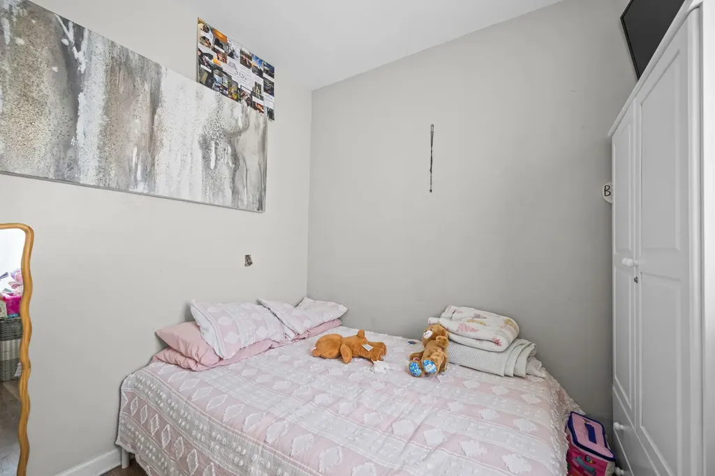 2822 North Milwaukee Avenue Chicago IL 60618