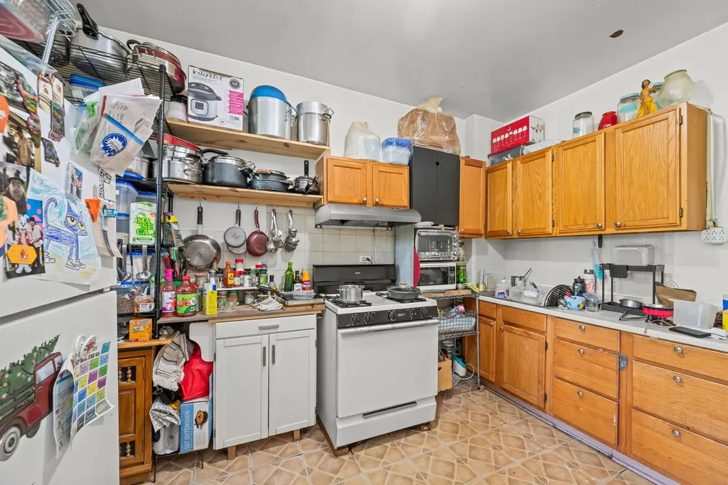 2822 North Milwaukee Avenue Chicago IL 60618