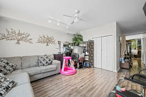 2822 North Milwaukee Avenue Chicago IL 60618