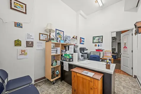 2822 North Milwaukee Avenue Chicago IL 60618