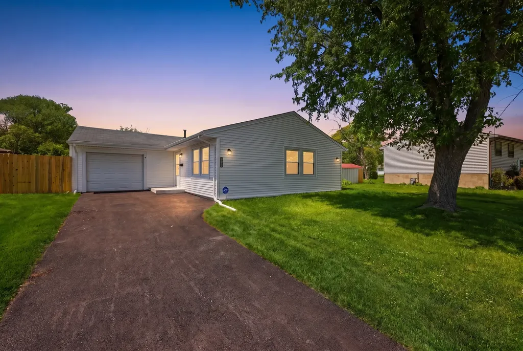 1904 Campbell Avenue Chicago Heights IL 60411