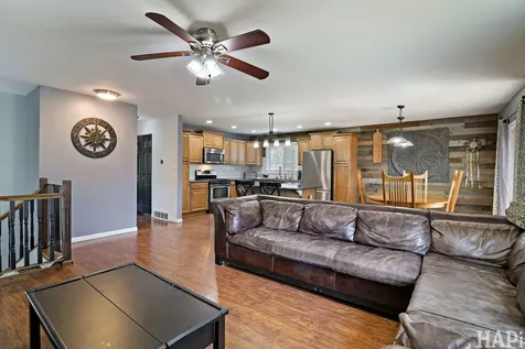 3615 West Drake Court Mchenry IL 60050
