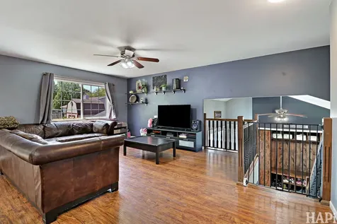 3615 West Drake Court Mchenry IL 60050