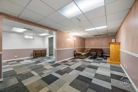 184 Locust Street South Elgin IL 60177