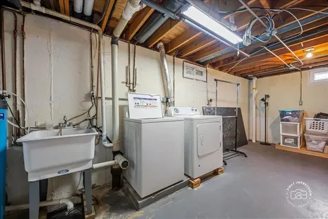 184 Locust Street South Elgin IL 60177
