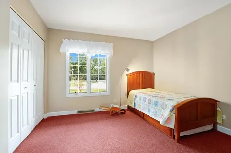 878 Saint Andrews Way Frankfort IL 60423