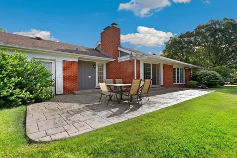 878 Saint Andrews Way Frankfort IL 60423