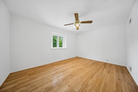 1822 Walnut Avenue Wilmette IL 60091