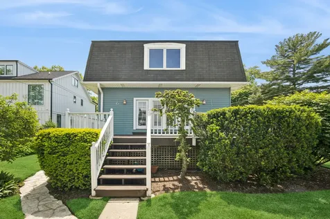 1822 Walnut Avenue Wilmette IL 60091