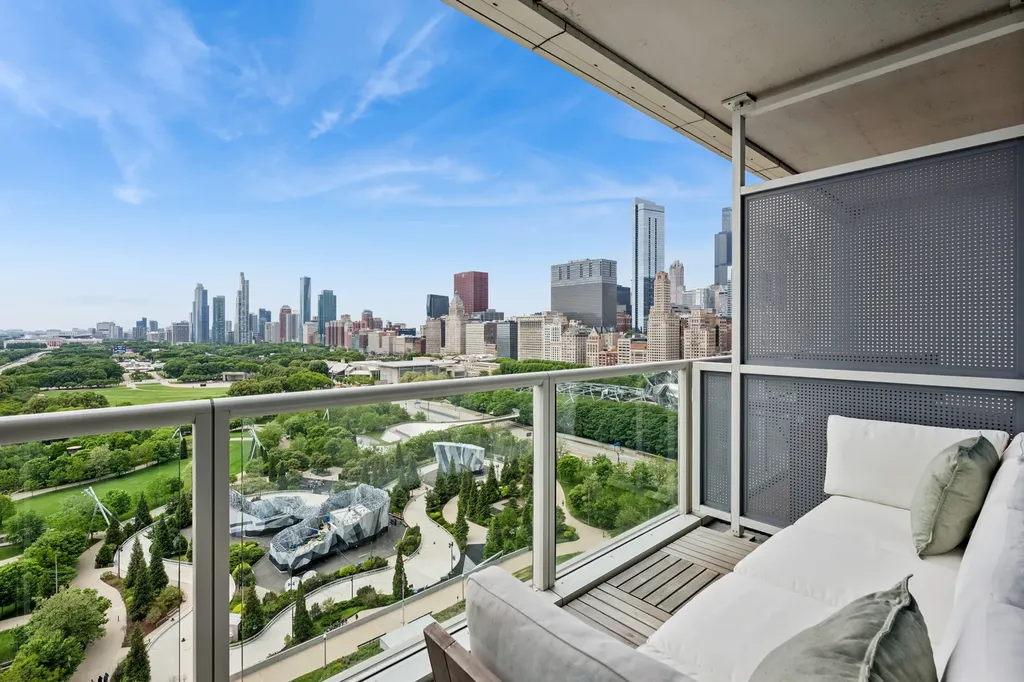 340 East Randolph Street Chicago IL 60601