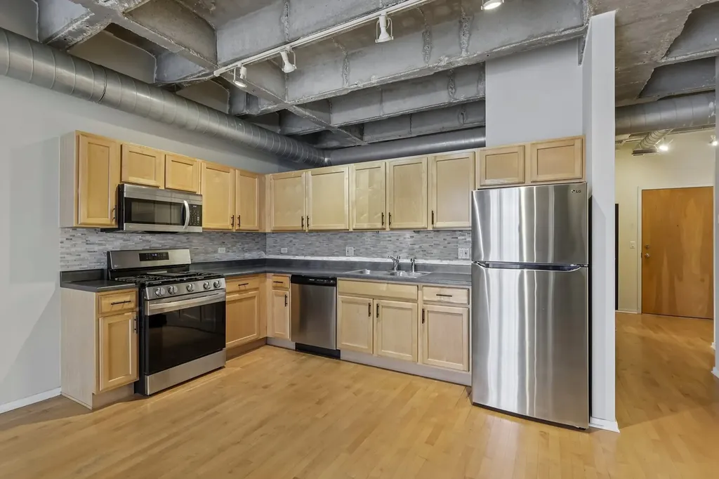 5200 South Ellis Avenue Chicago IL 60615