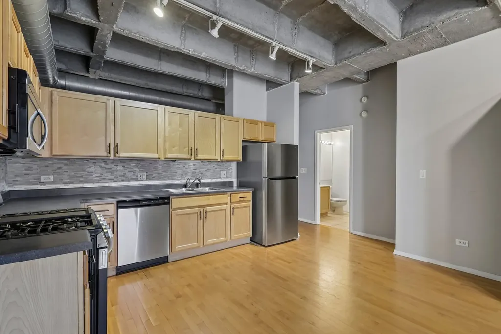 5200 South Ellis Avenue Chicago IL 60615