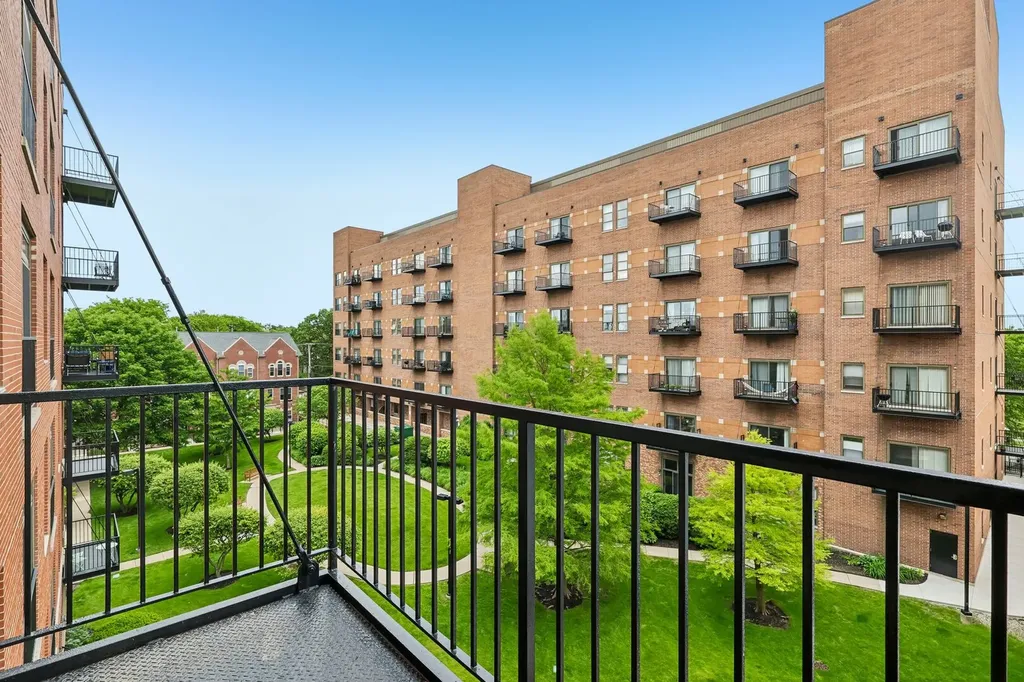 5200 South Ellis Avenue Chicago IL 60615