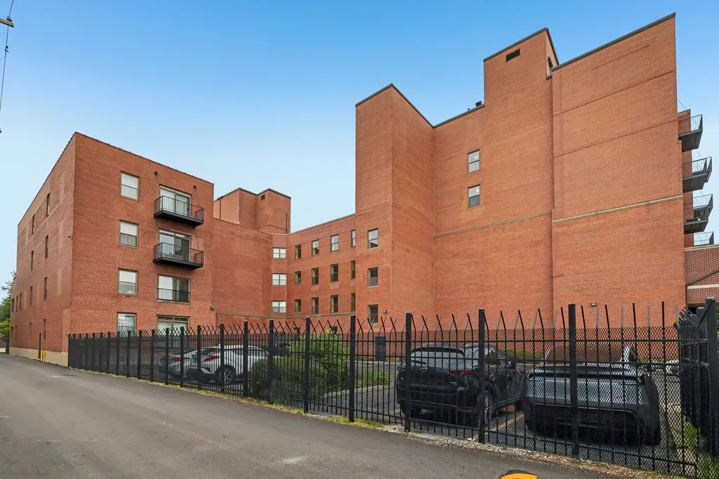 5200 South Ellis Avenue Chicago IL 60615