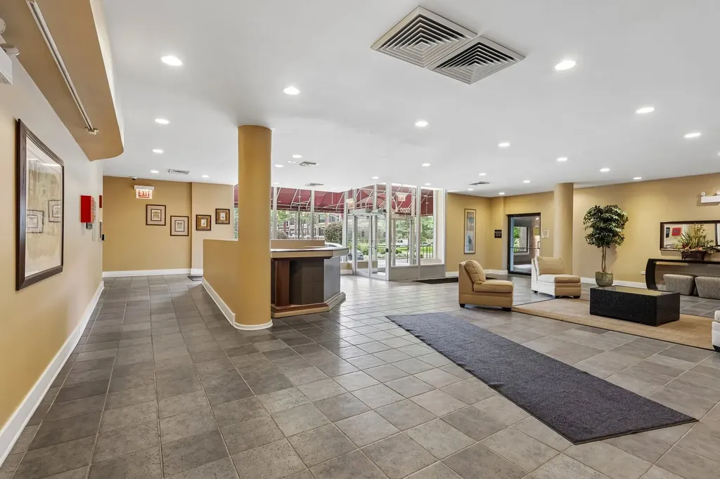 5200 South Ellis Avenue Chicago IL 60615