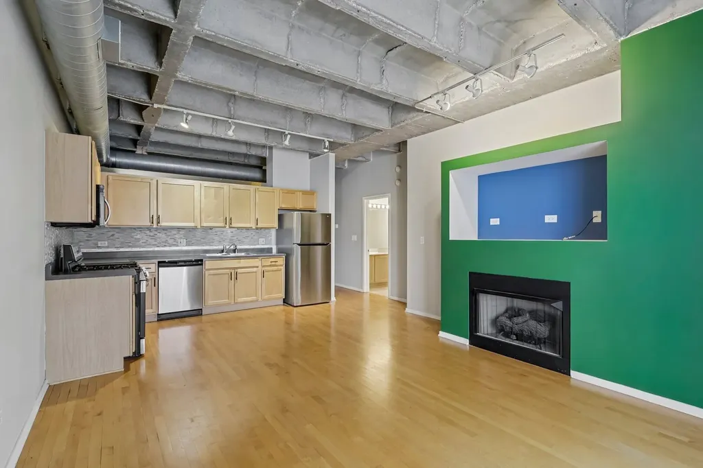 5200 South Ellis Avenue Chicago IL 60615