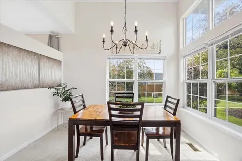 121 South Barton Trail Batavia IL 60510
