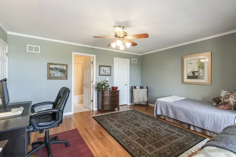 1916 West Ashbury Lane Inverness IL 60067