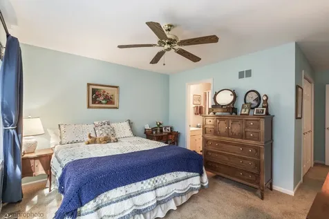 1916 West Ashbury Lane Inverness IL 60067