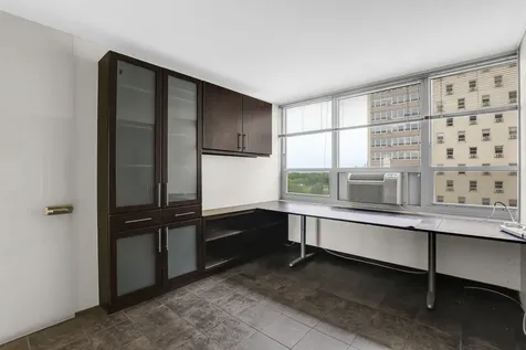 3950 North Lake Shore Drive Chicago IL 60613