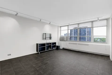 3950 North Lake Shore Drive Chicago IL 60613