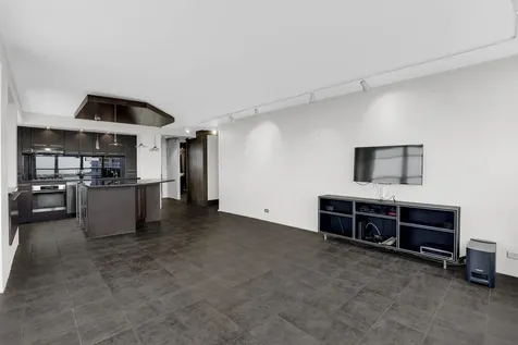 3950 North Lake Shore Drive Chicago IL 60613