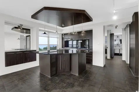3950 North Lake Shore Drive Chicago IL 60613