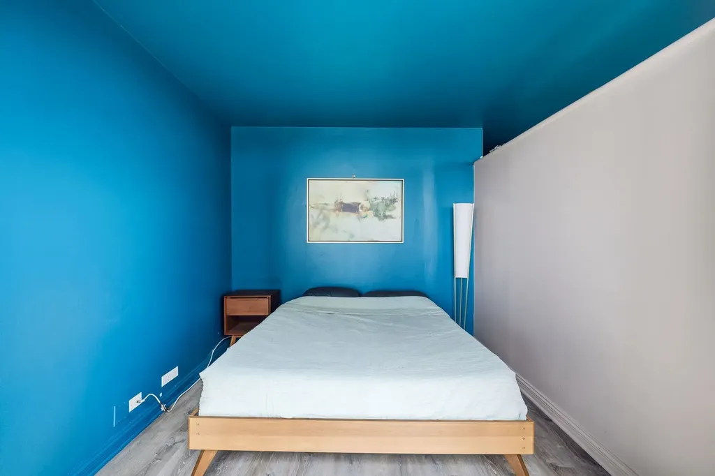 1560 North Sandburg Terrace Chicago IL 60610