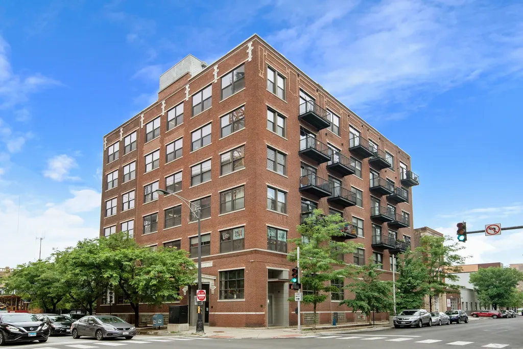 106 North Aberdeen Street Chicago IL 60607
