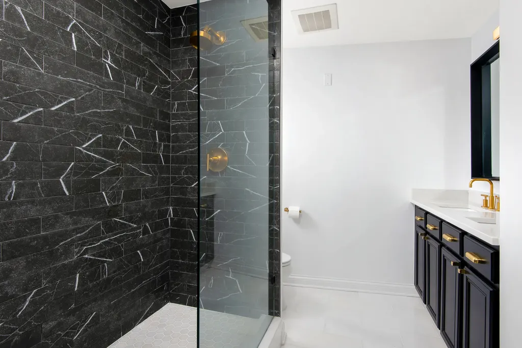 106 North Aberdeen Street Chicago IL 60607