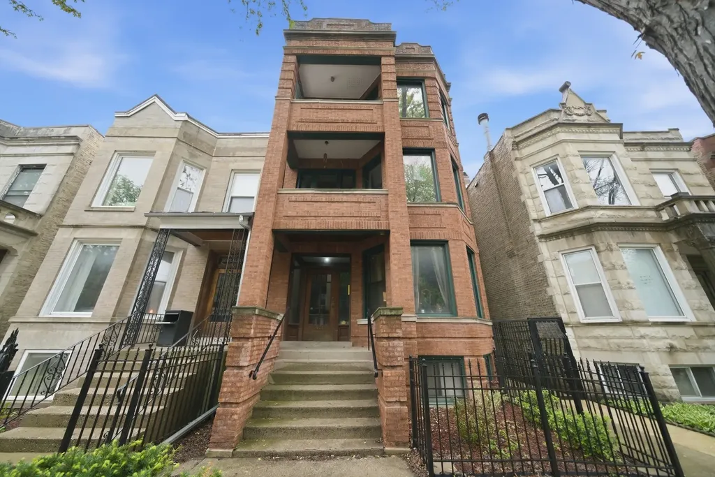 2436 North Albany Avenue Chicago IL 60647
