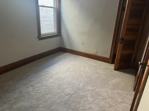 2005 West Greenleaf Avenue Chicago IL 60645