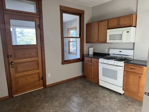 2005 West Greenleaf Avenue Chicago IL 60645