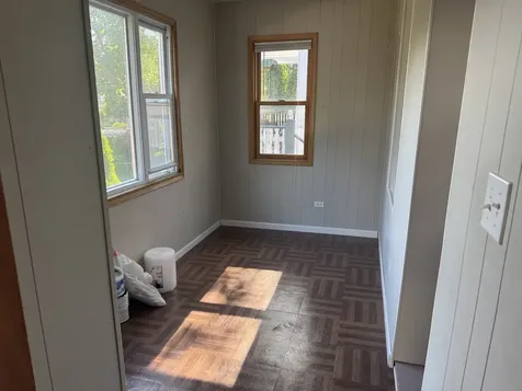 2005 West Greenleaf Avenue Chicago IL 60645