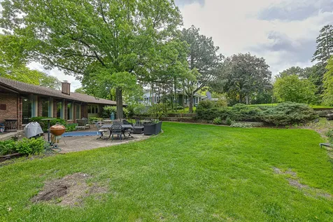 9 Camelot Drive Oak Brook IL 60523