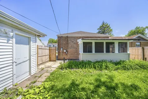 15524 Gouwens Lane South Holland IL 60473