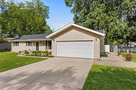 800 Van Buren Street Monticello IL 61856